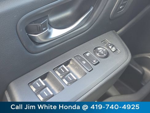 Certified 2024 Honda Pilot Touring image 29