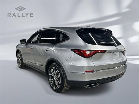 Used 2023 Acura MDX SH-AWD w/ Technology Package image 5