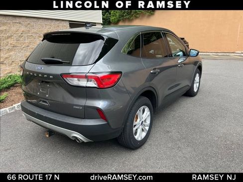 Used 2022 Ford Escape SE w/ Cold Weather Package AWD/4WD image 6