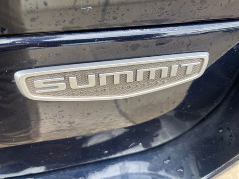 Used 2023 Jeep Grand Cherokee L Summit image 11