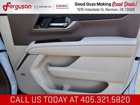 New 2026 GMC Yukon XL Denali w/ Denali Reserve Package AWD/4WD image 44