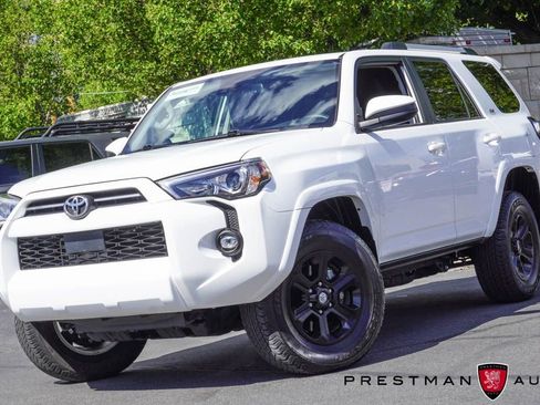 Used 2024 Toyota 4Runner SR5 AWD/4WD image 7