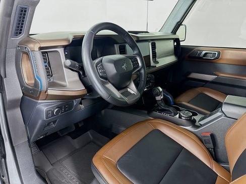 Used 2022 Ford Bronco Outer Banks AWD/4WD image 4