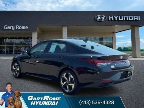 Certified 2023 Hyundai Elantra SEL w/ Convenience Package FWD image 6
