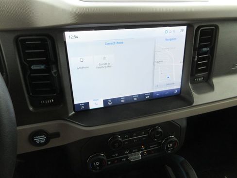 Used 2024 Ford Bronco Wildtrak AWD/4WD image 26