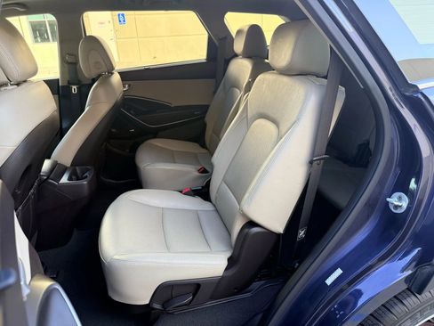 Used 2017 Hyundai Santa Fe Limited image 12