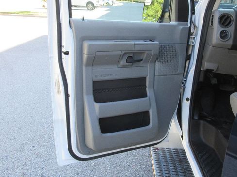 Used 2013 Ford E-350 and Econoline 350 Extended Super Duty w/ PWR Group image 12