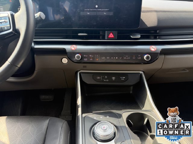 Used 2026 Kia Carnival LXS FWD image 3