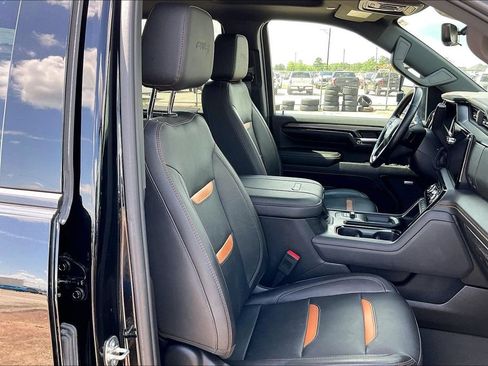 Used 2024 GMC Sierra 2500 AT4 w/ AT4 Premium Plus Package AWD/4WD image 30