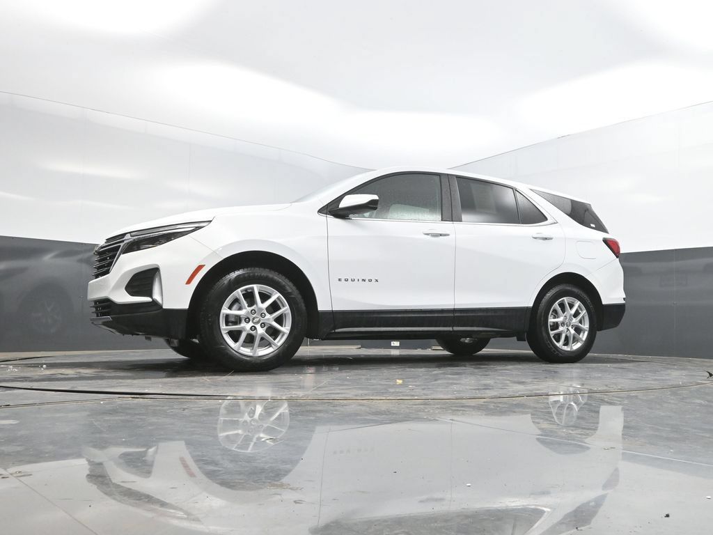 Used 2024 Chevrolet Equinox LT AWD/4WD image 35