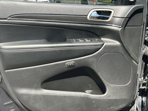 Used 2016 Jeep Grand Cherokee Limited image 13