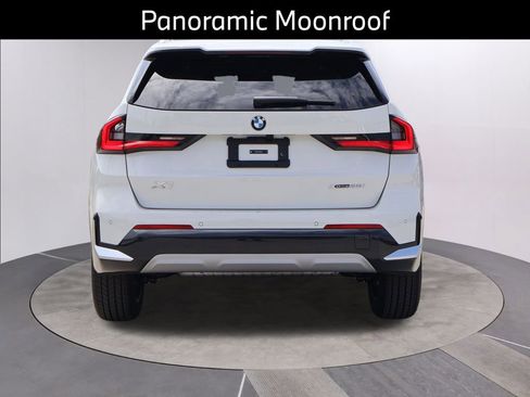 New 2025 BMW X1 xDrive28i w/ Technology Package image 8