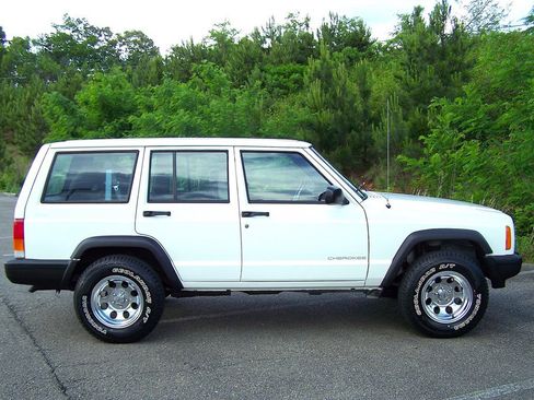 Used 1998 Jeep Cherokee SE image 5