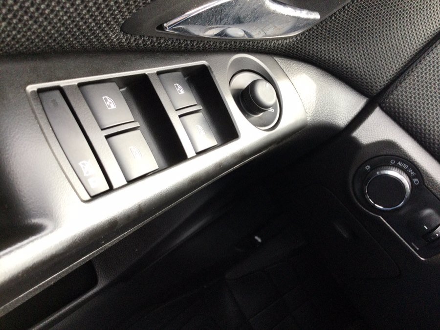 Used 2013 Chevrolet Cruze Eco w/ Enhanced Safety Package FWD image 36