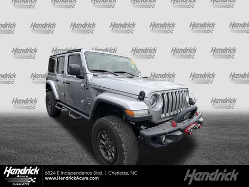 Used 2018 Jeep Wrangler Unlimited Sahara image 1