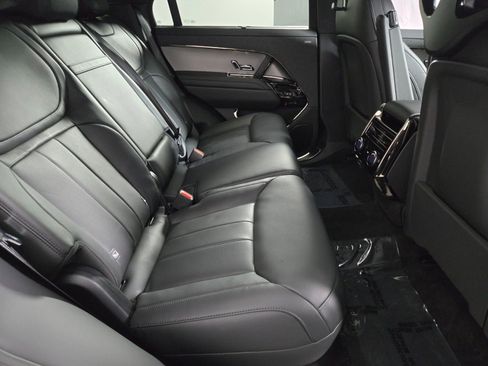 New 2026 Land Rover Range Rover Sport Dynamic SE AWD/4WD image 18