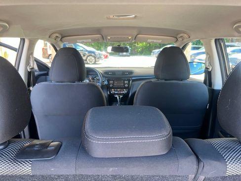 Used 2017 Nissan Rogue Sport SV AWD/4WD image 13