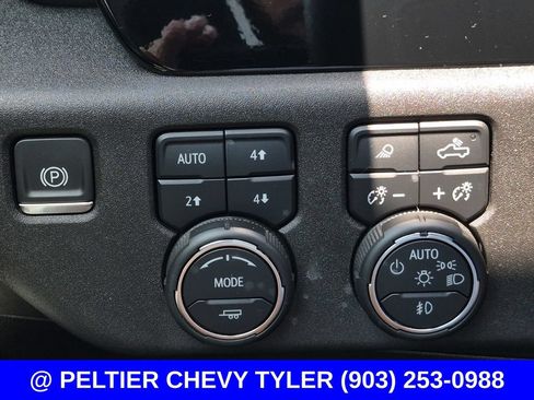 Used 2024 Chevrolet Silverado 2500 LTZ w/ LTZ Plus Package AWD/4WD image 32
