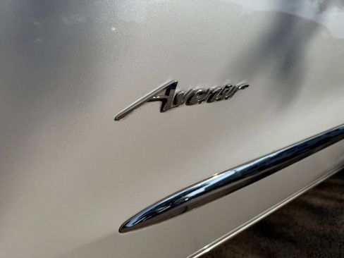 Used 2018 Buick Enclave Avenir w/ Avenir Technology Package image 11