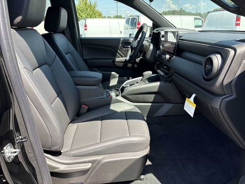 New 2026 Chevrolet Colorado Trail Boss AWD/4WD image 27
