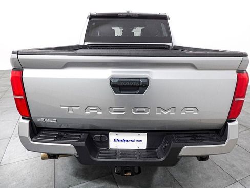 Used 2024 Toyota Tacoma SR5 AWD/4WD image 5