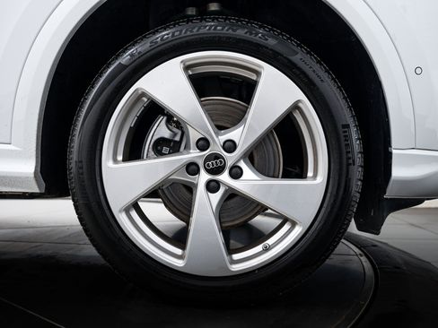 Certified 2025 Audi Q5 Premium Plus w/ Premium Plus image 21