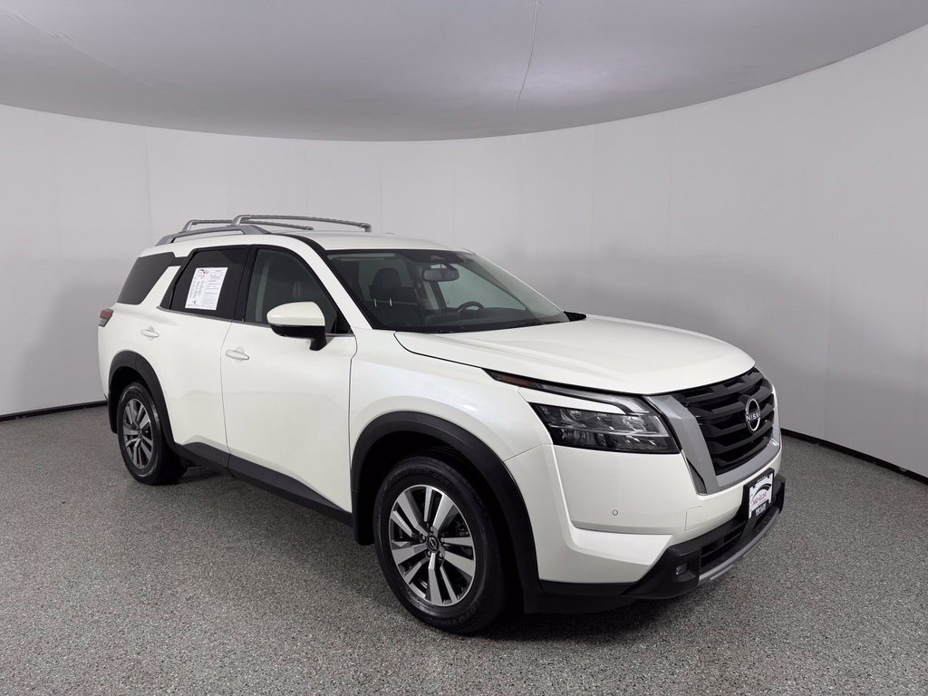 Used 2022 Nissan Pathfinder SL AWD/4WD image 8