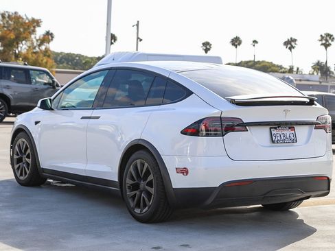 Used 2023 Tesla Model X AWD/4WD image 5