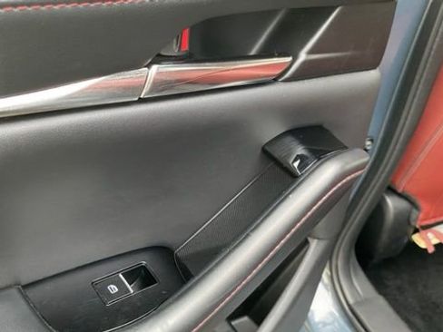 Used 2024 MAZDA MAZDA3 s image 17