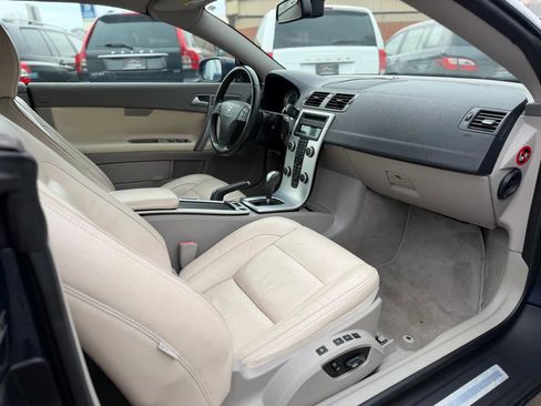 Used 2012 Volvo C70 T5 image 25