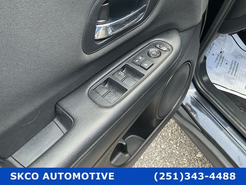 Used 2021 Honda HR-V LX image 22