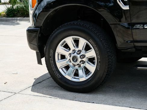 Used 2017 Ford F250 Platinum AWD/4WD image 13