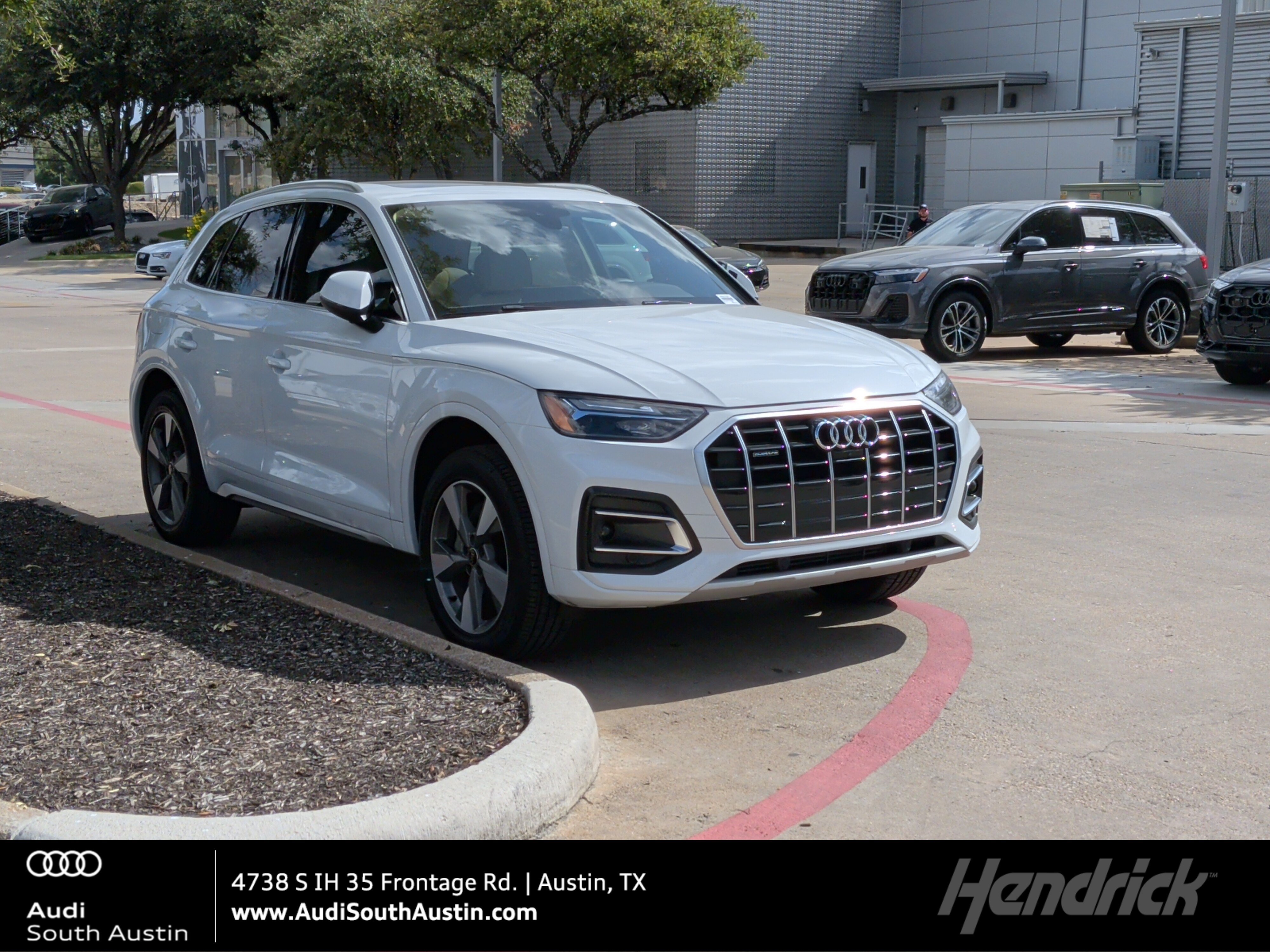 Used 2023 Audi Q5 2.0T Premium Plus w/ Premium Plus Package AWD/4WD image 1