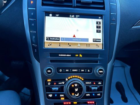 Used 2017 Lincoln MKZ Reserve w/ Climate Package image 22