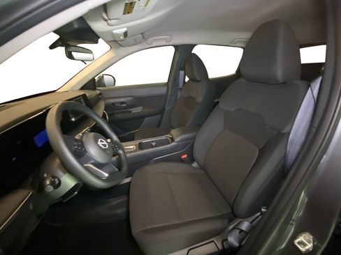 Used 2025 Nissan Kicks S AWD/4WD image 10