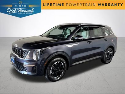 New 2025 Kia Sorento S
