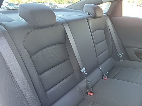 Used 2022 Chevrolet Malibu LS image 15
