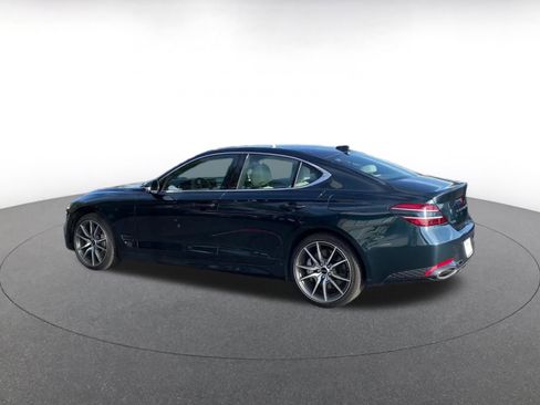 Used 2025 Genesis G70 2.5T image 10