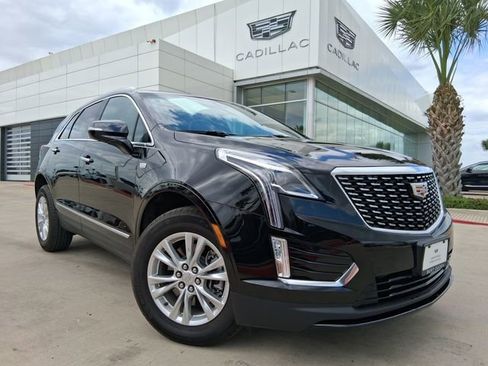 Used 2025 Cadillac XT5 Luxury w/ LPO, Floor Liner Package image 1