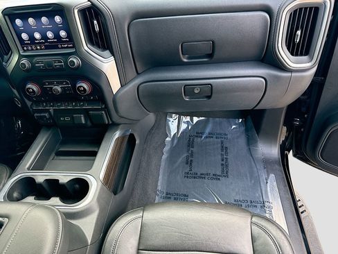 Used 2020 Chevrolet Silverado 1500 LT Trail Boss image 16