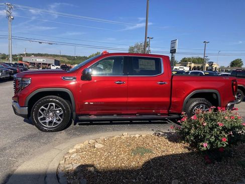 New 2026 GMC Sierra 1500 SLT w/ SLT Premium Package image 7