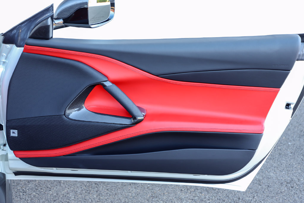 Certified 2018 Ferrari 812 Superfast RWD image 74