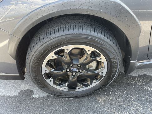 Certified 2021 Subaru Crosstrek 2.0i Premium AWD/4WD image 5