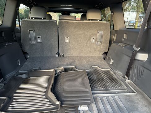Certified 2024 Lexus GX 550 w/ Cold Area Package AWD/4WD image 44