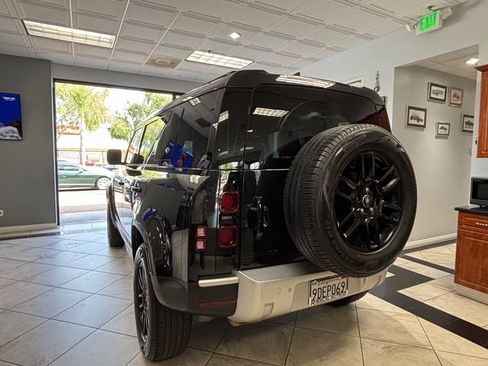 Used 2023 Land Rover Defender 110 S AWD/4WD image 22