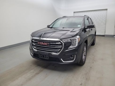 Used 2023 GMC Terrain SLT image 15