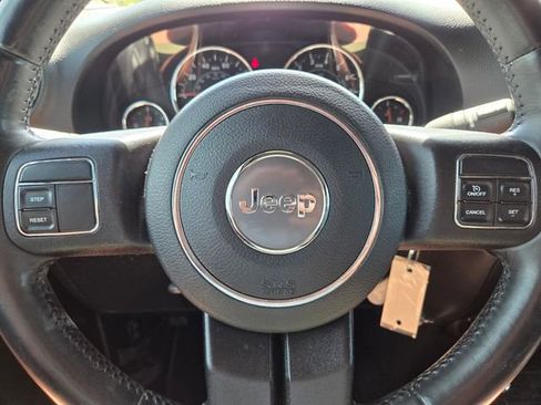 Used 2018 Jeep Wrangler Unlimited Sport S AWD/4WD image 30