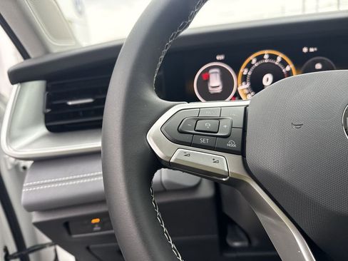 New 2026 Volkswagen Tiguan SE AWD/4WD image 19