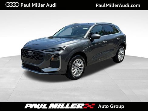 New 2026 Audi Q3 quattro 2.0T AWD/4WD image 1
