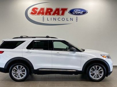 Certified 2022 Ford Explorer XLT w/ Equipment Group 202A